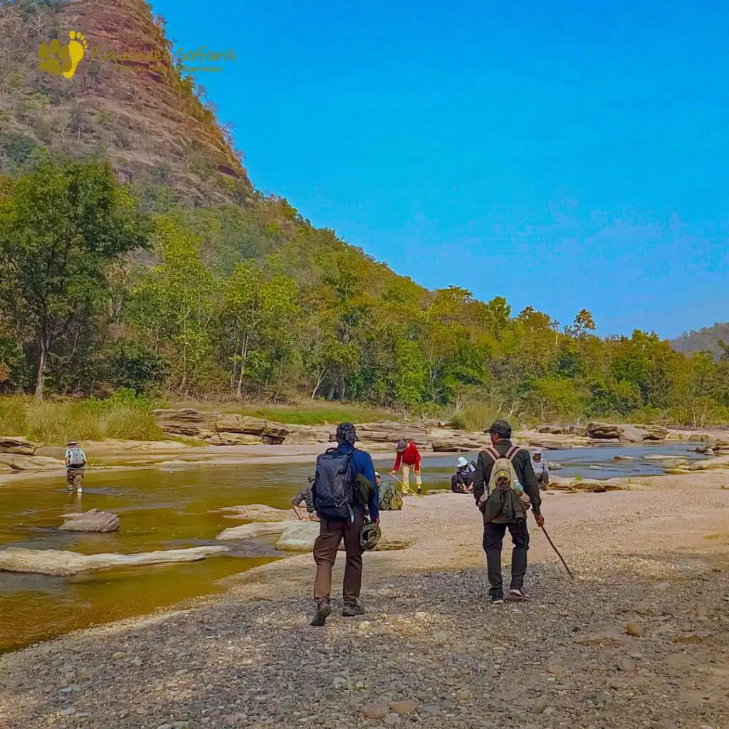 Satpura tiger reserve river side trekking views