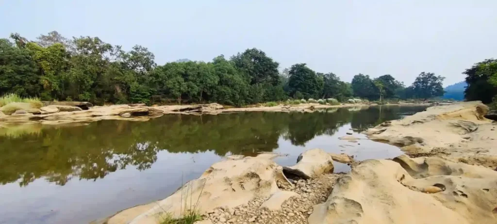 River view in Satpura tiger reserve