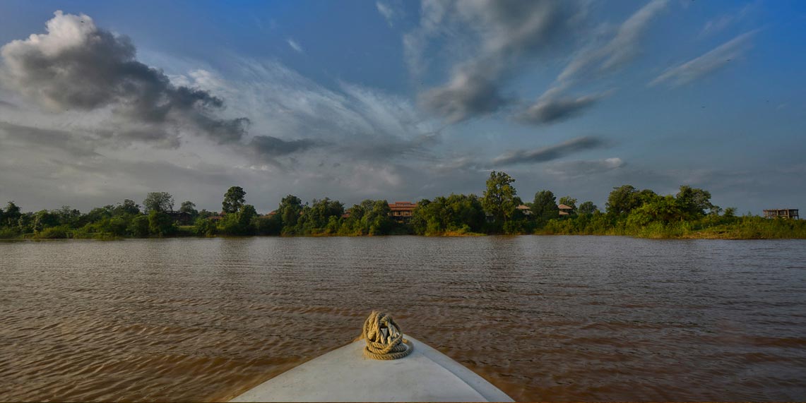 Denwa Backwater Escape